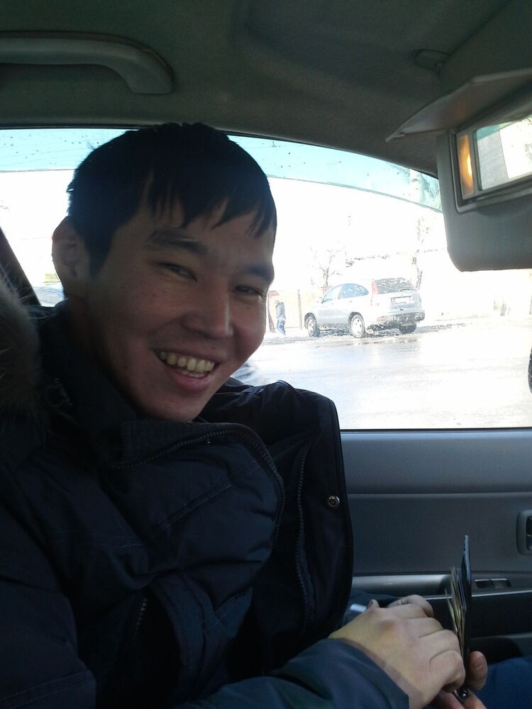  5651873  Azik, 40 ,    