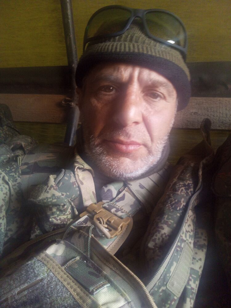  ,   Grigorii, 52 ,   ,   , c 