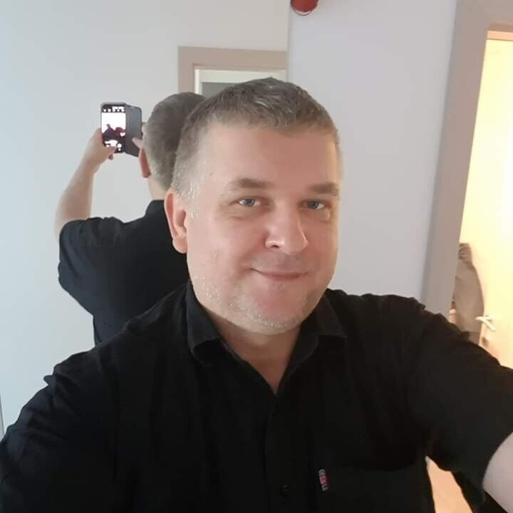  20527313  Bob Moses, 62 ,    