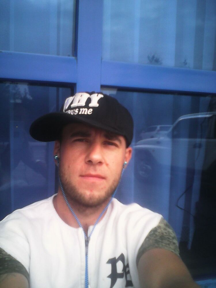  ,   Grek, 40 ,  
