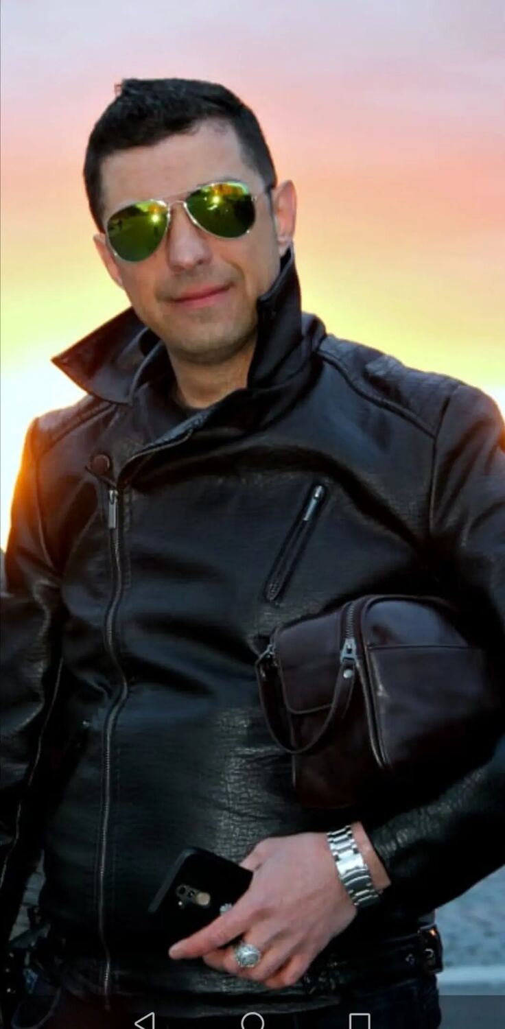  31948463  , 40 ,    -