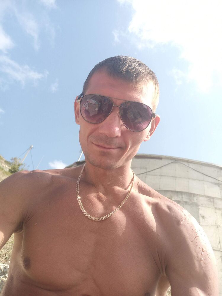  --,   , 32 ,   c 