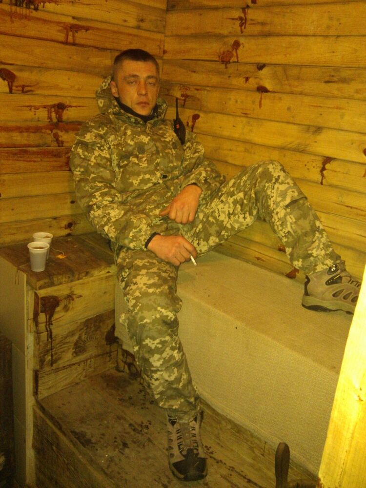  9851383  Nikolai, 38 ,    