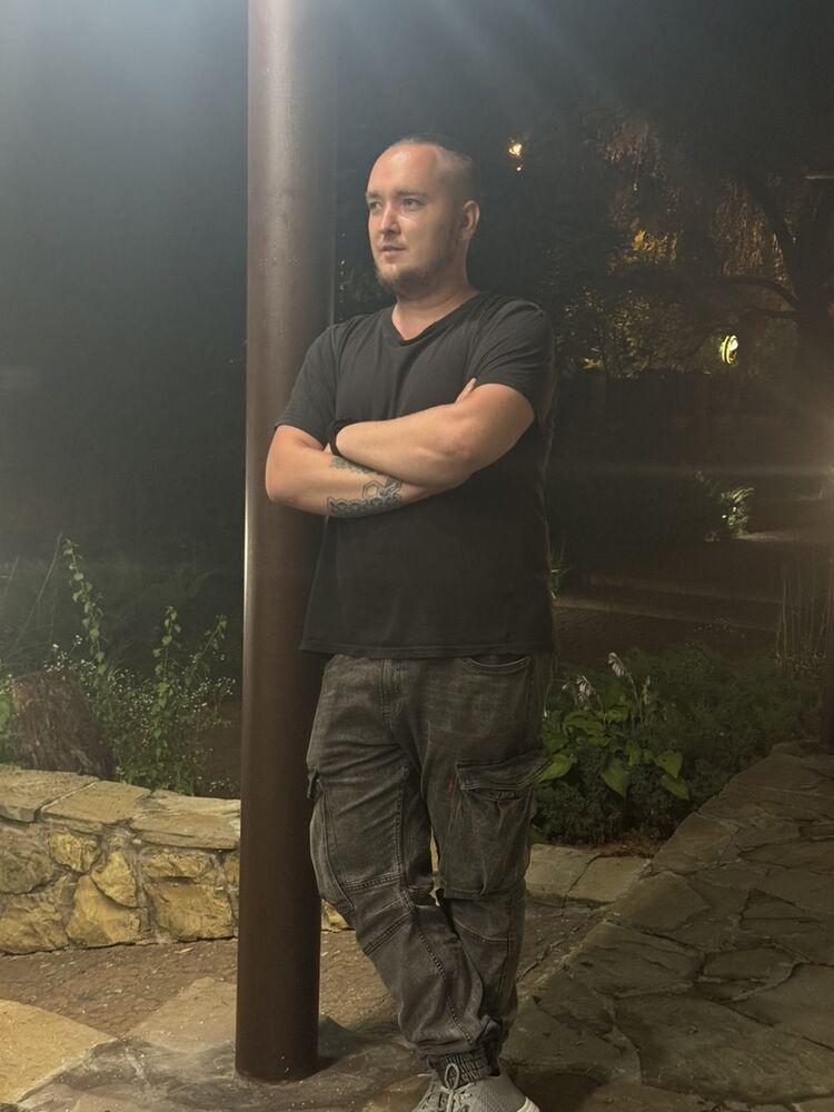  44901083  , 31 ,    