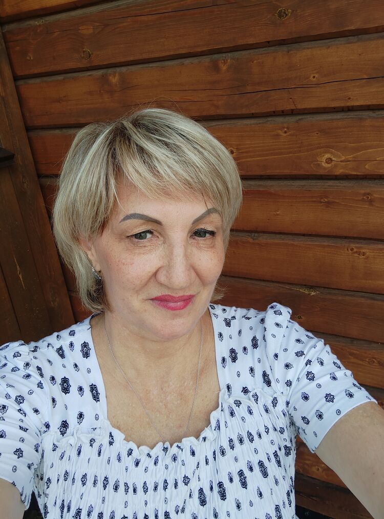  44247203  Olga, 52 ,    
