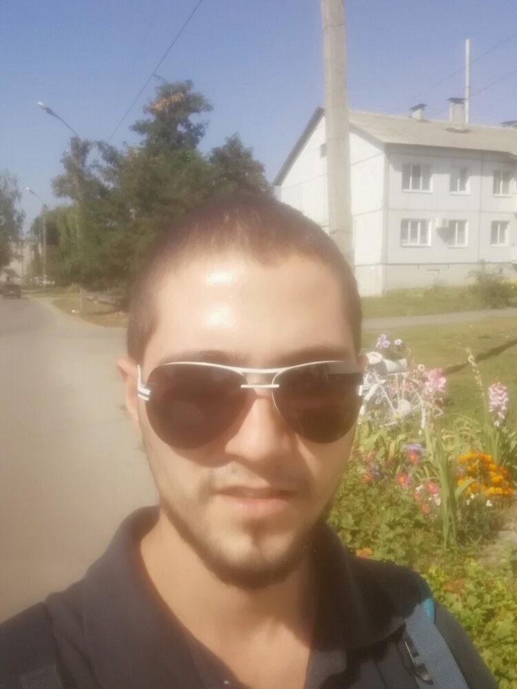  ,   Evgen, 27 ,   