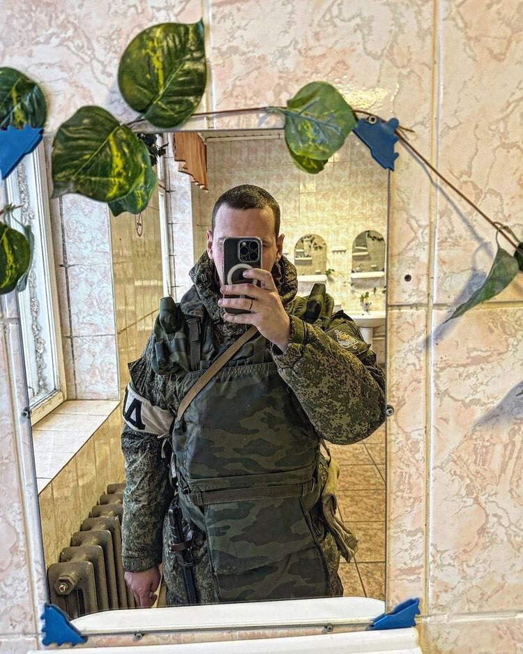  32300663  , 30 ,    