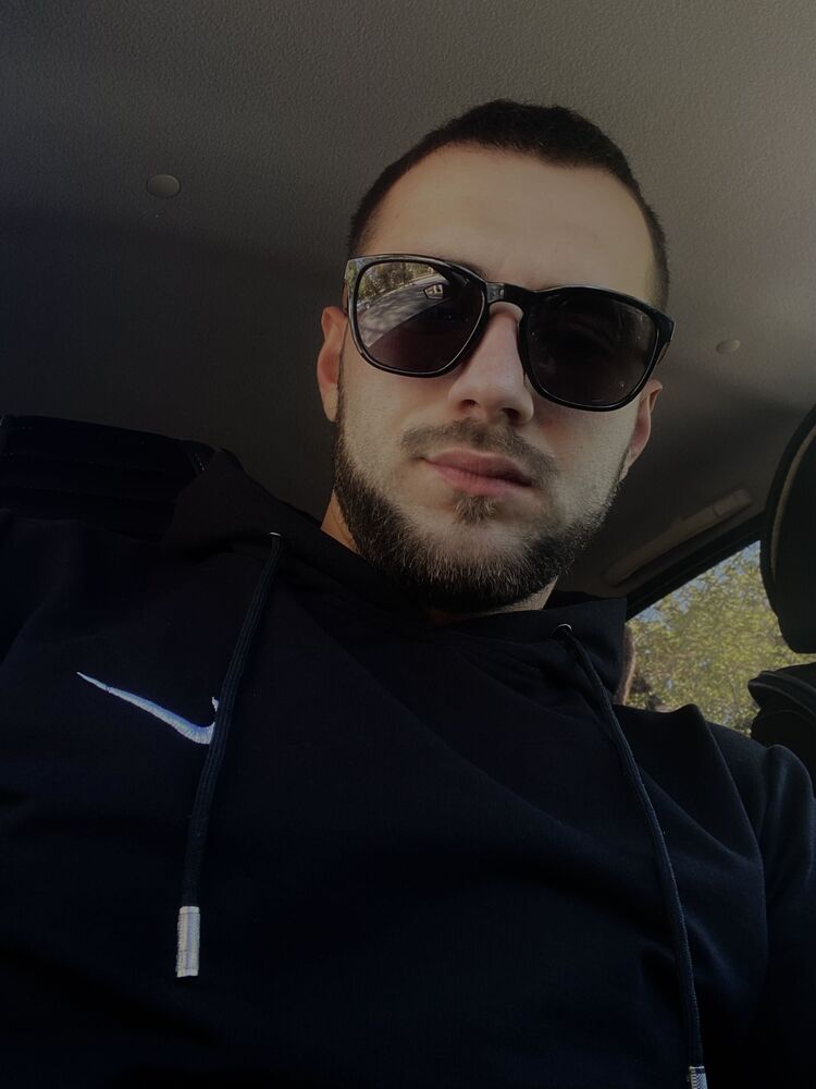  48104113  Matvey, 25 ,    