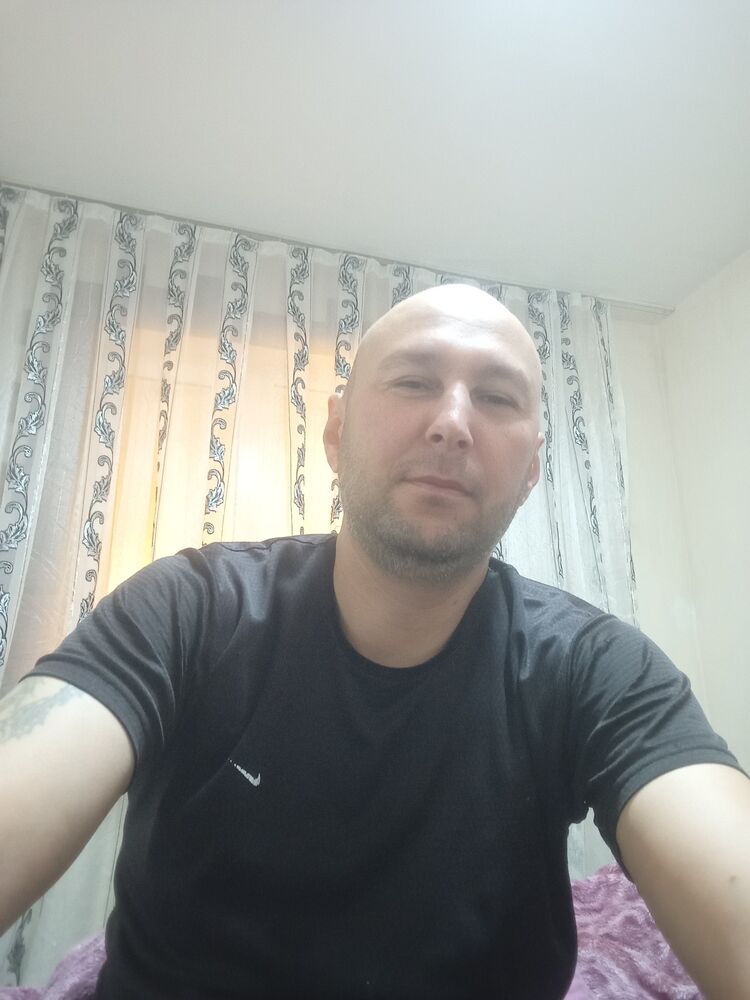 51930483  , 37 ,    