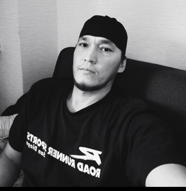  ,   Rustam, 33 ,  
