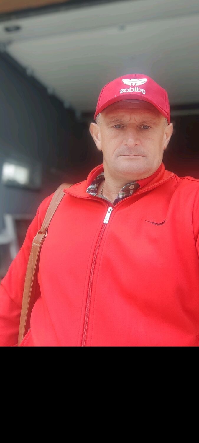  ,   Ivan, 54 ,   ,   