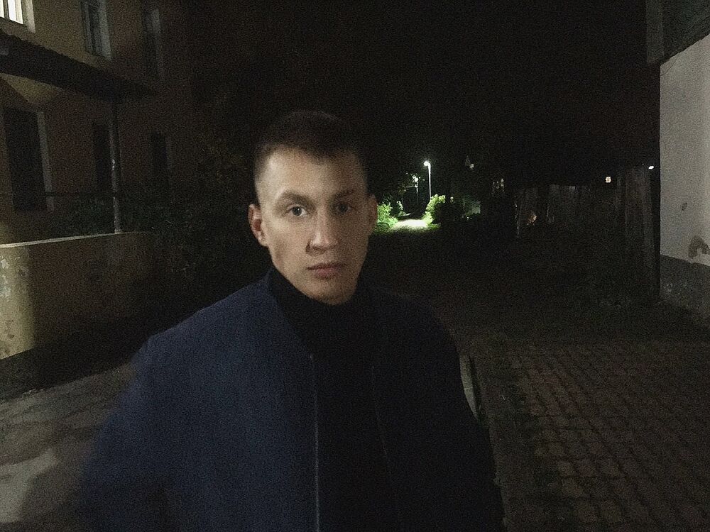  26583883  Ivan, 31 ,    -