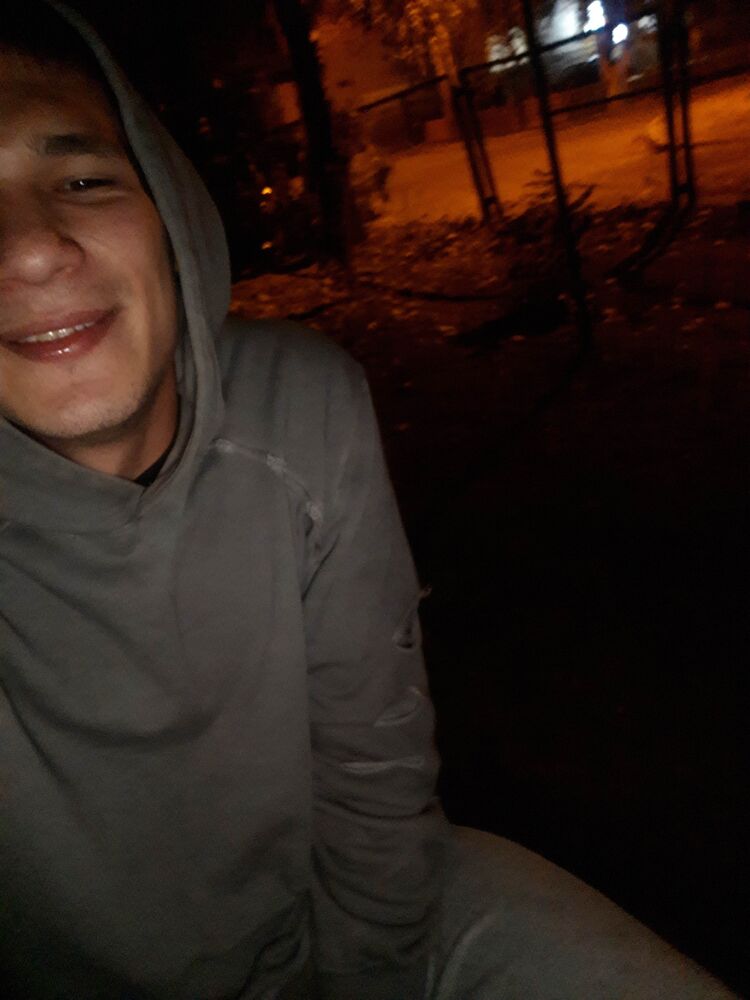  49718643  , 27 ,    