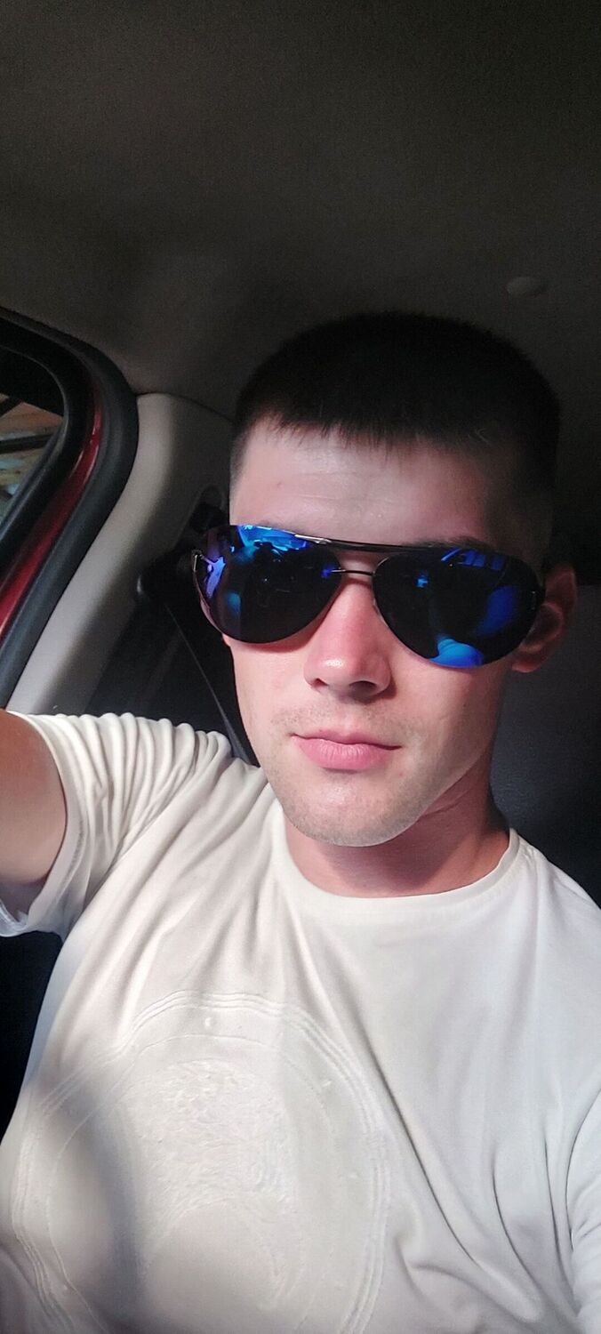  52746833  Ilya, 28 ,    