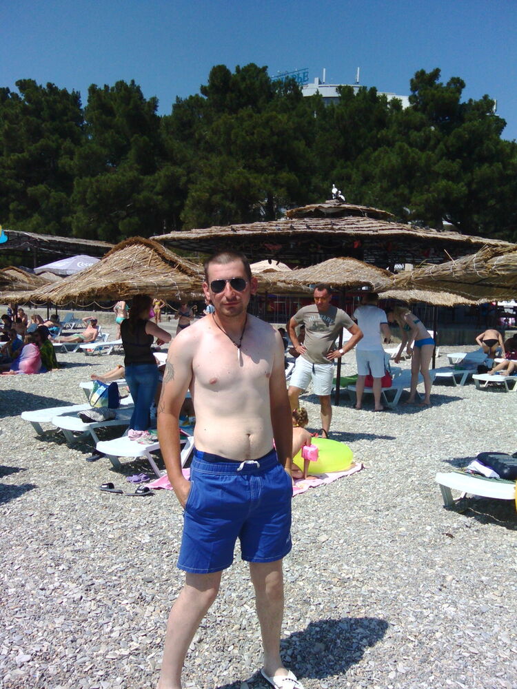  ,   Dejan, 39 ,   