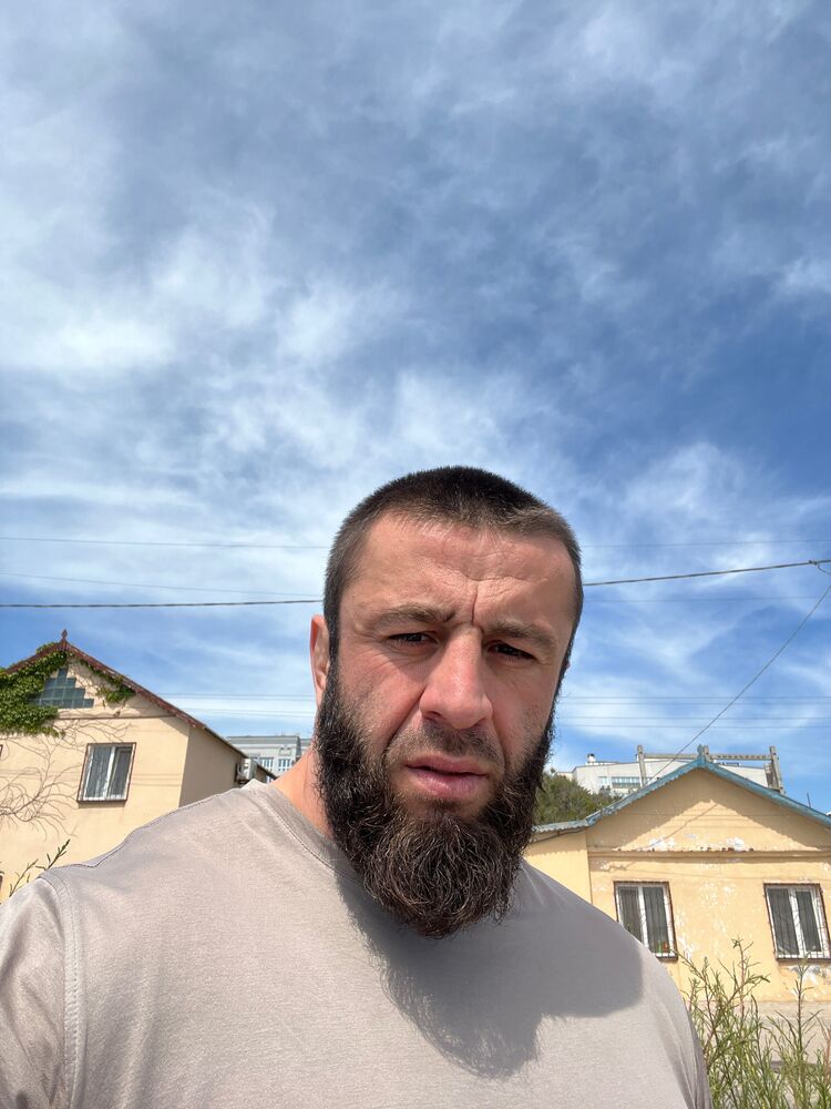  46607463  , 35 ,    