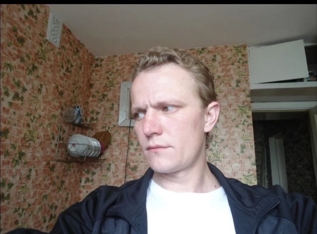  52877423  , 41 ,    