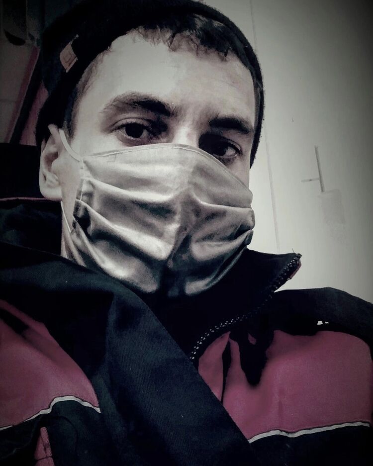  ,   Anton, 27 ,   ,   , c , 