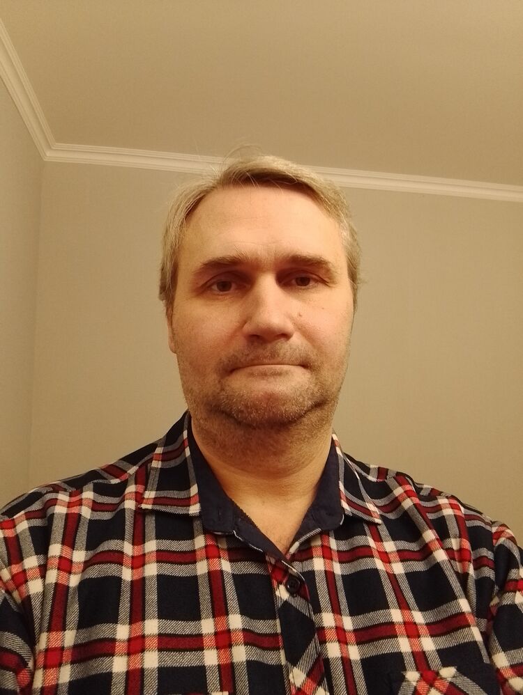  48680133  , 52 ,    