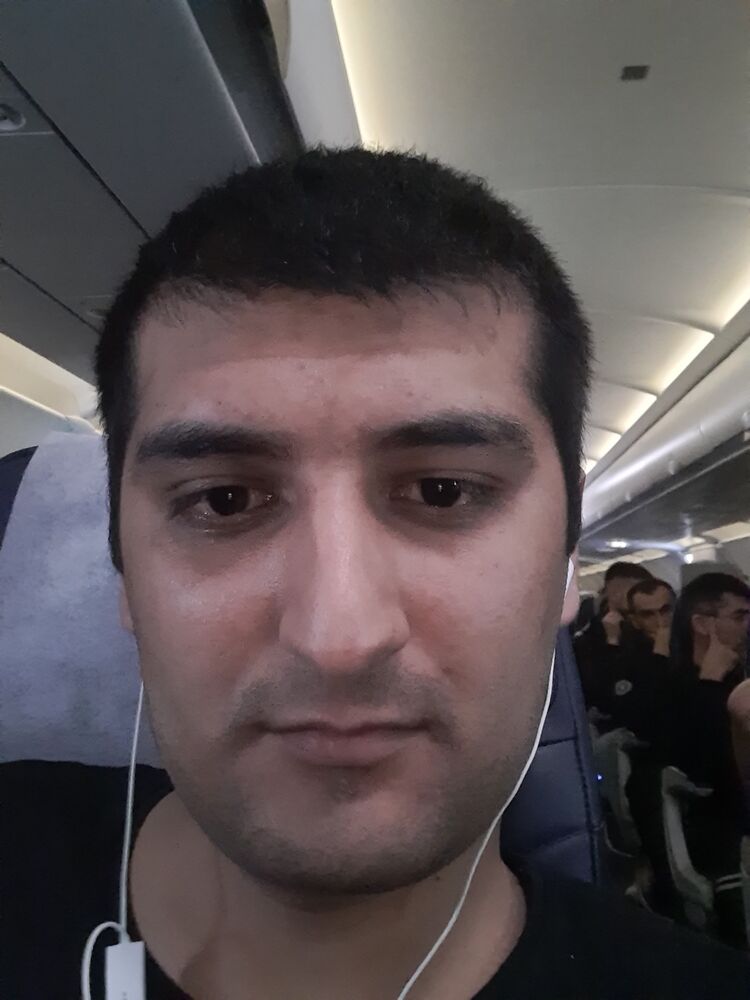  ,   Bexruz, 28 ,   ,   
