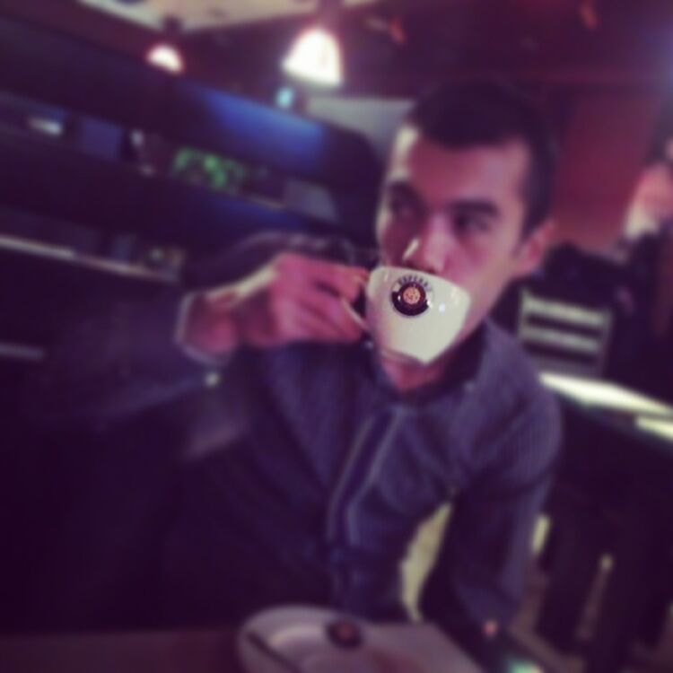  ,   Shuxrat, 32 ,   ,   , c 