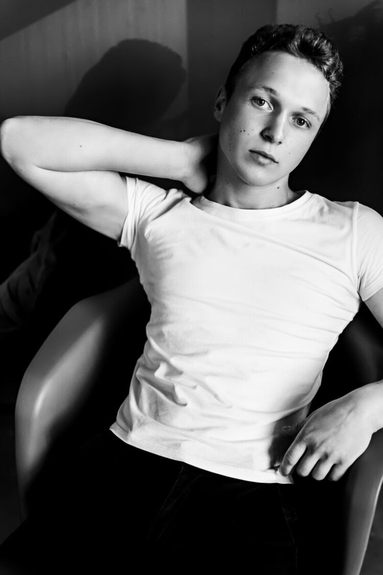  20495853  Andrey, 29 ,    --