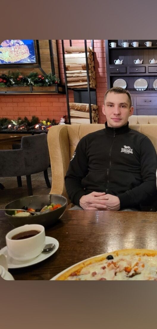  54277063  Artem, 31 ,    