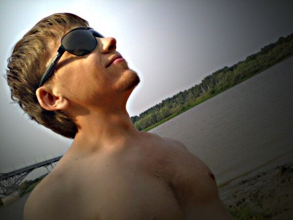  8299943  Aleks, 36 ,    