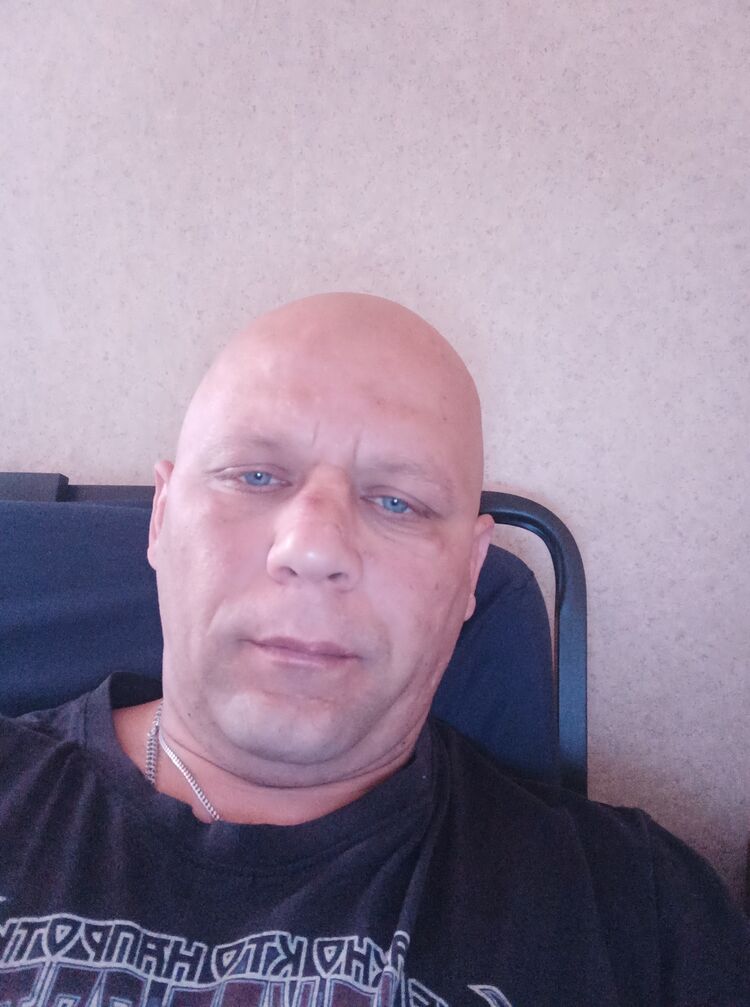  43910383  , 41 ,    