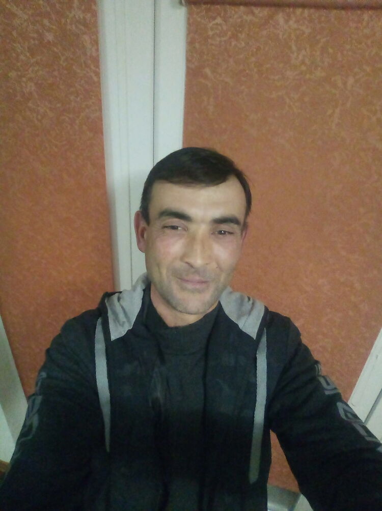  18282043  Nazar, 44 ,    