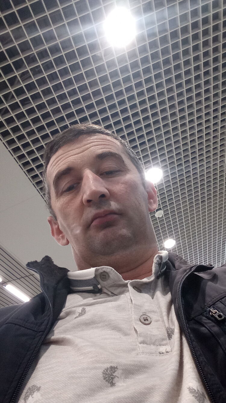  48268693  , 43 ,    