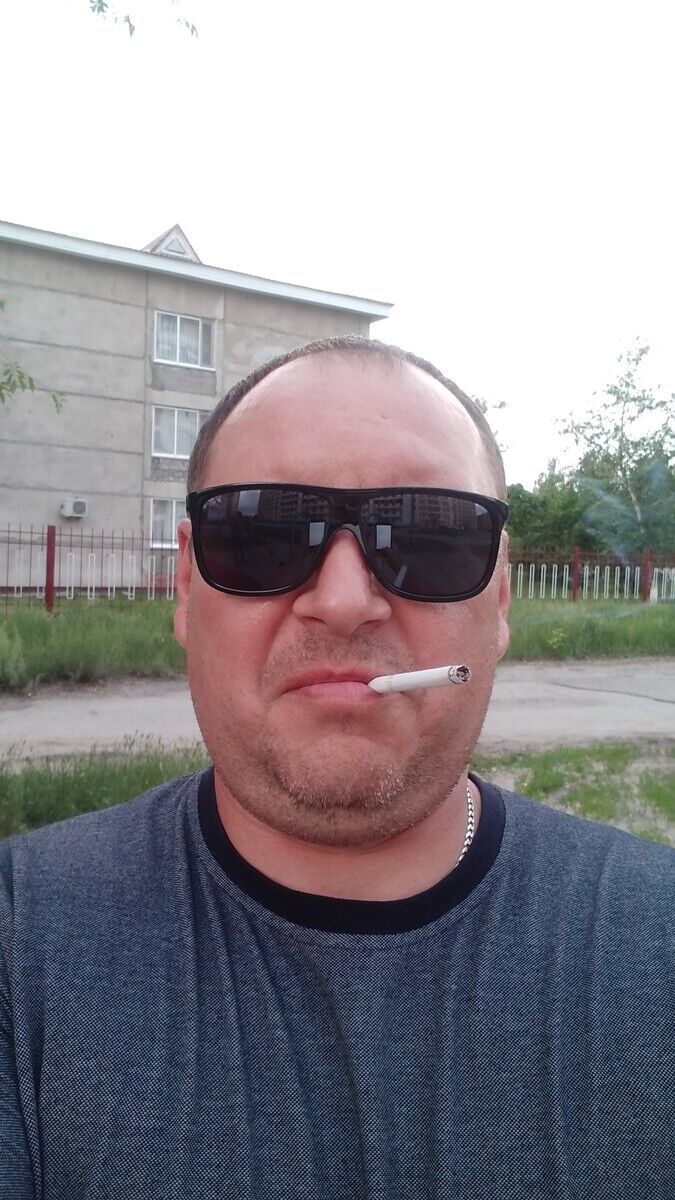  21384733  Andrei, 41 ,    