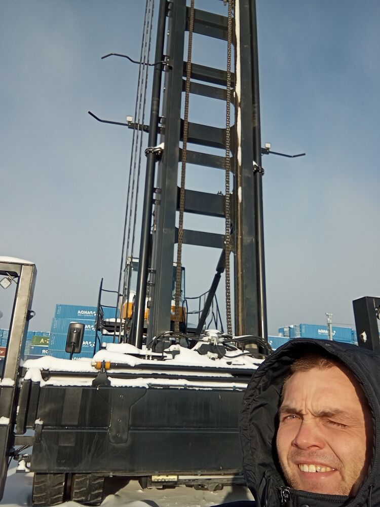  41639983  , 30 ,    