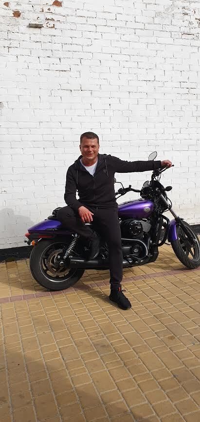  ,   Ruslan, 46 ,   ,   , c 