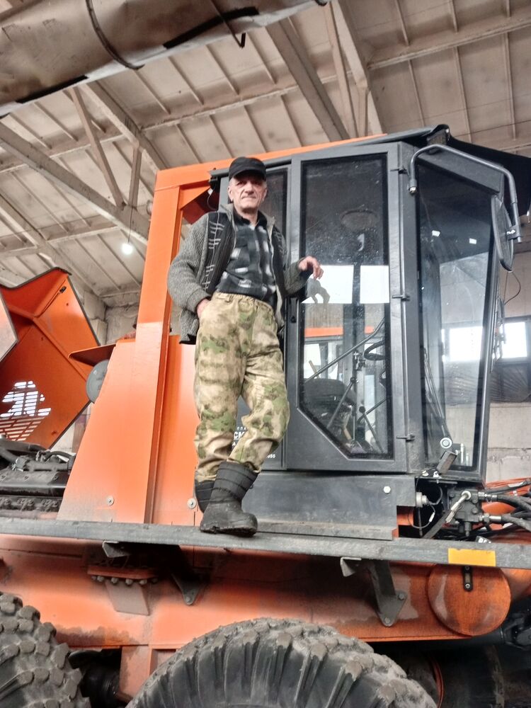  42908553  , 64 ,    