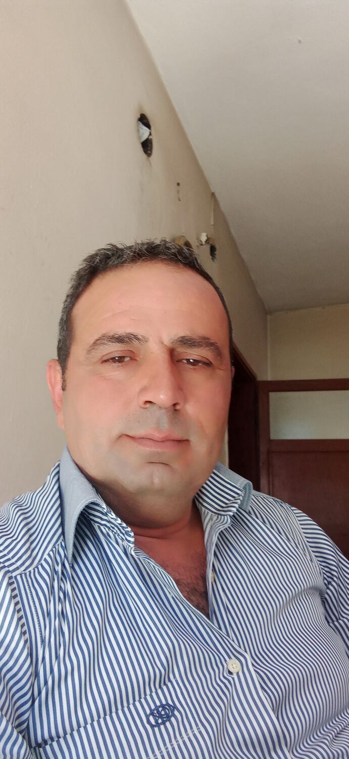  49730783  Hakan, 43 ,    