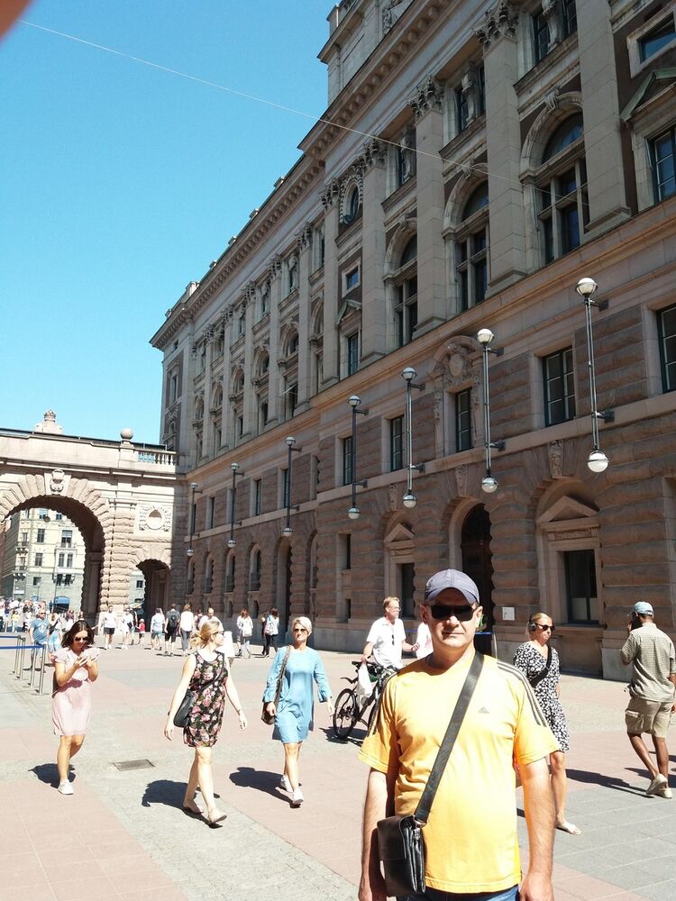  ,   Vlad, 51 ,   