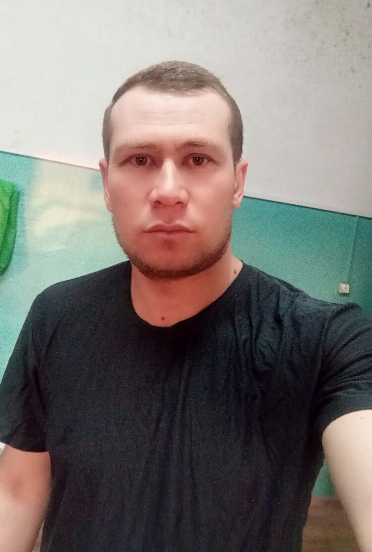  ,   Maksat, 37 ,   ,   