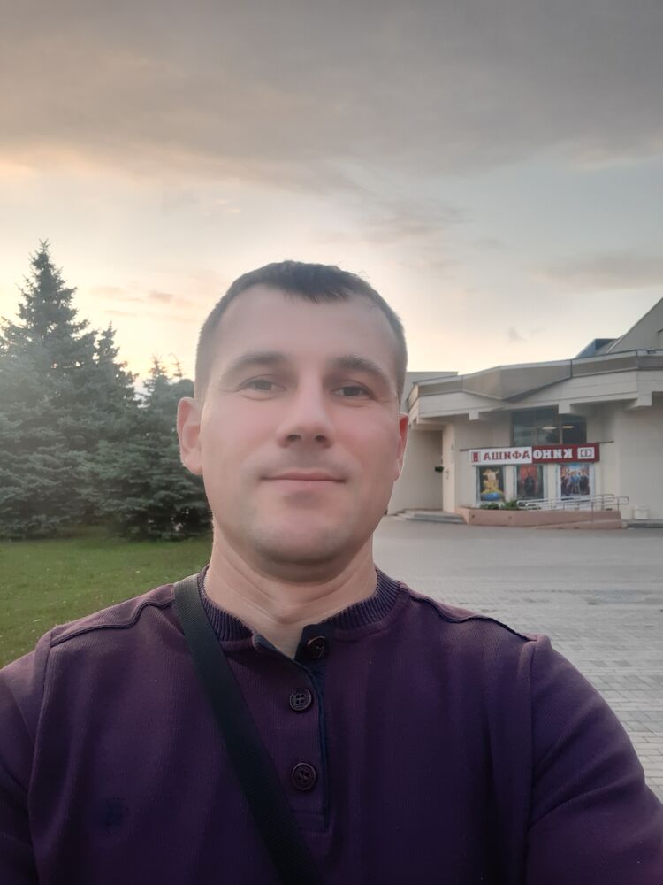  ,   Sergey, 38 ,   ,   