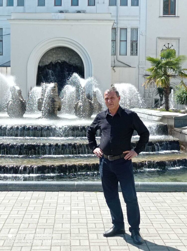  33880033  Mehmet, 54 ,    