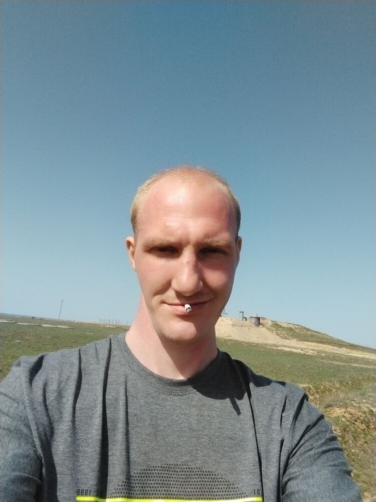  43558973  Lyokha, 31 ,    