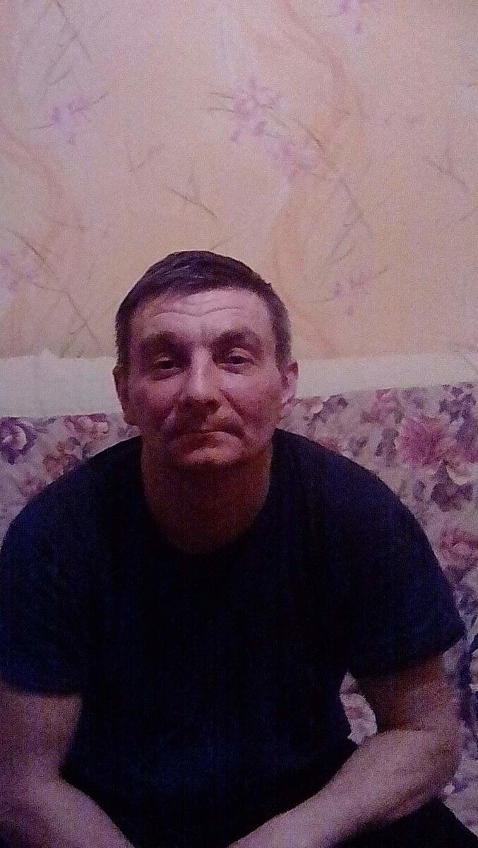  18370423  Dima, 49 ,    