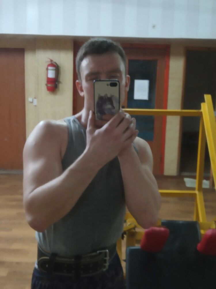  ,   Dmitrii, 38 ,   ,   , c 