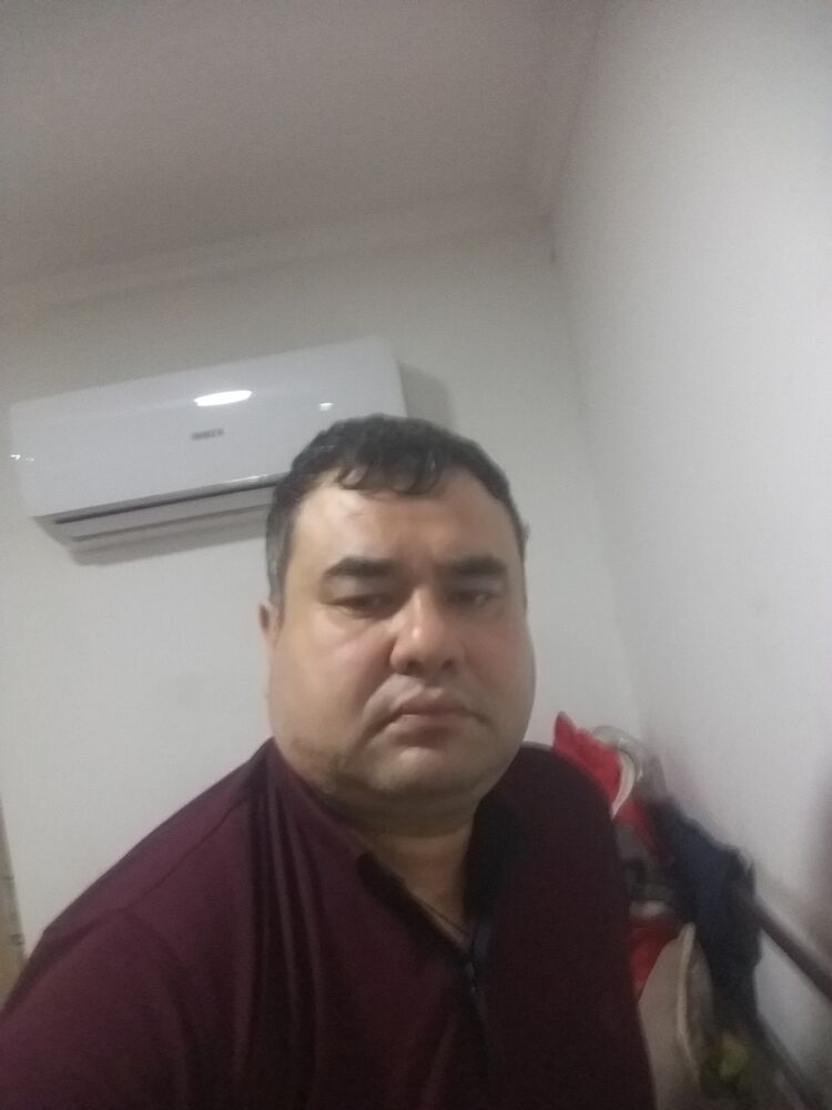  22636693  Hamza, 47 ,    