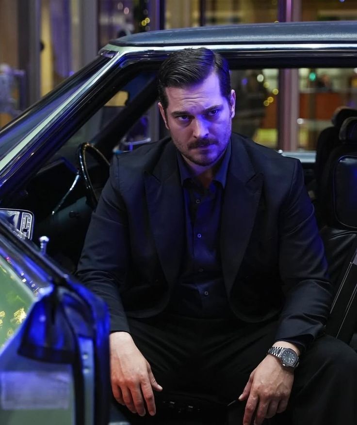  53960933  Esref, 19 ,    