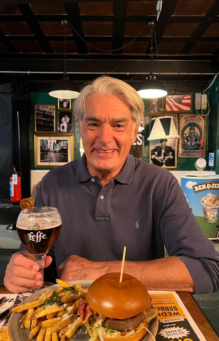  53855473  Damien, 65 ,    