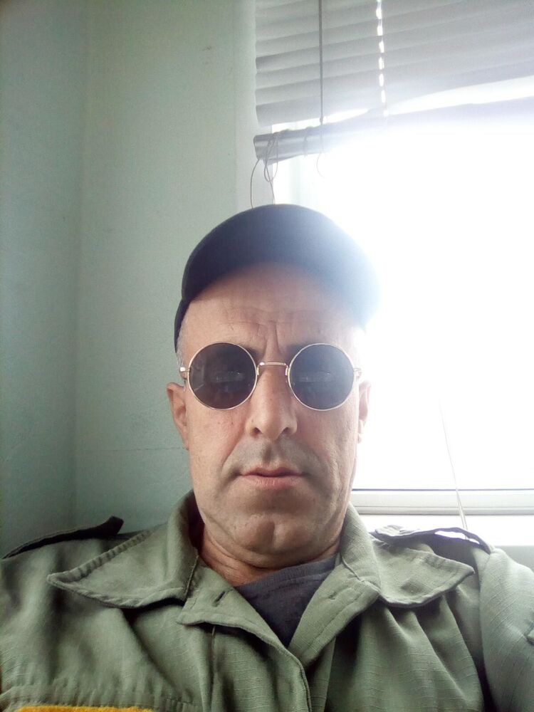  28393493  , 47 ,    
