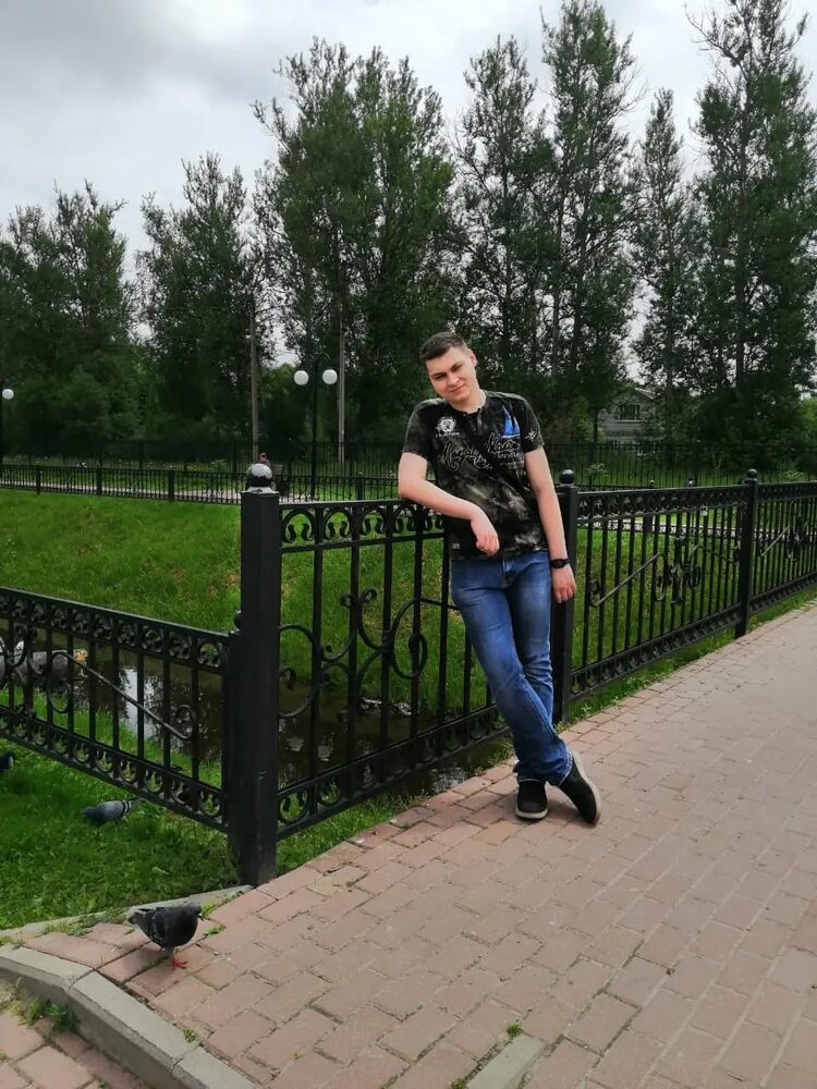  43110833  Miroslav, 28 ,    