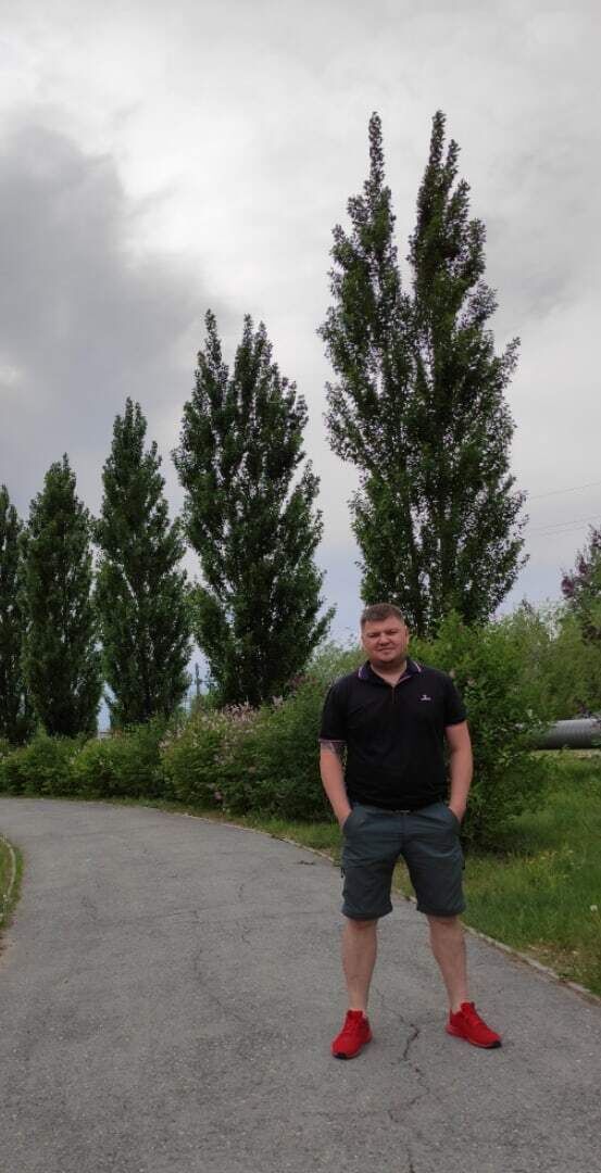  29897903  Aleksei, 40 ,    