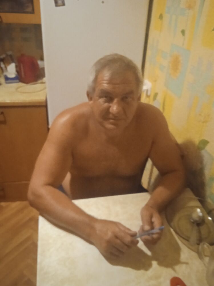  35703263  , 51 ,    